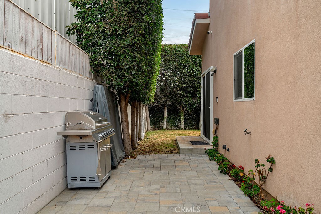 24842 Frampton Avenue Property Photo 31