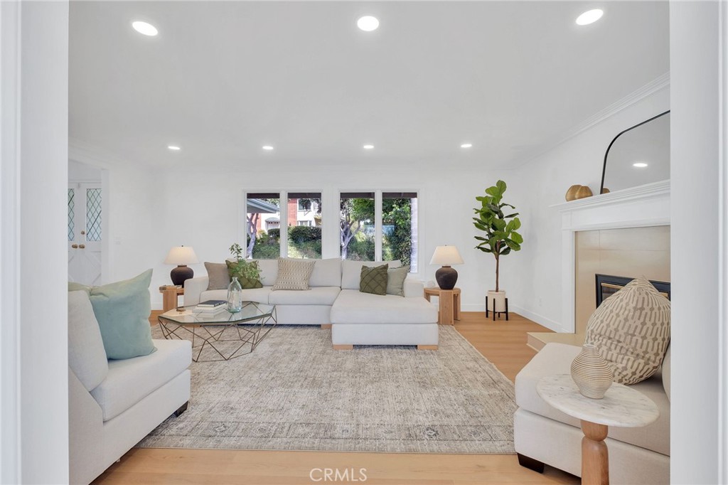 4962 Silver Arrow Property Photo 6
