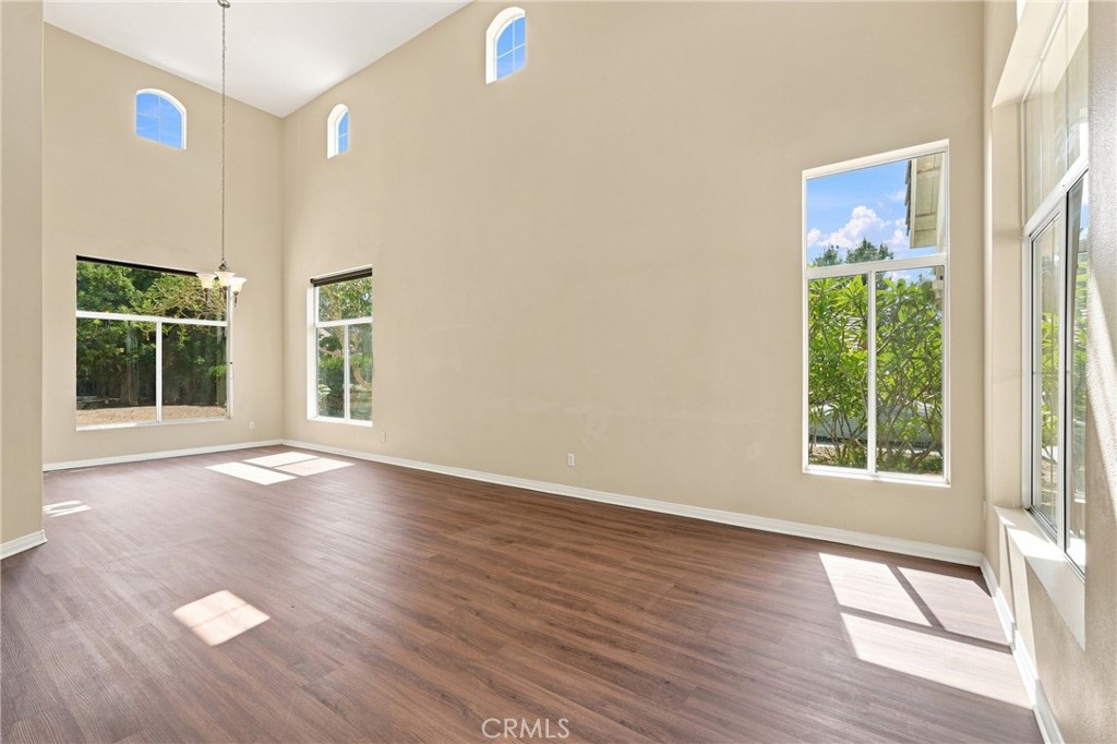 4108 Crestview Drive Property Photo 7