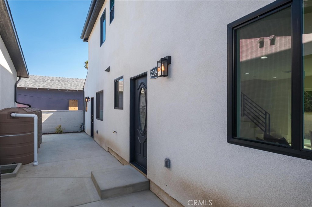 20840 Denker Avenue Property Photo 9
