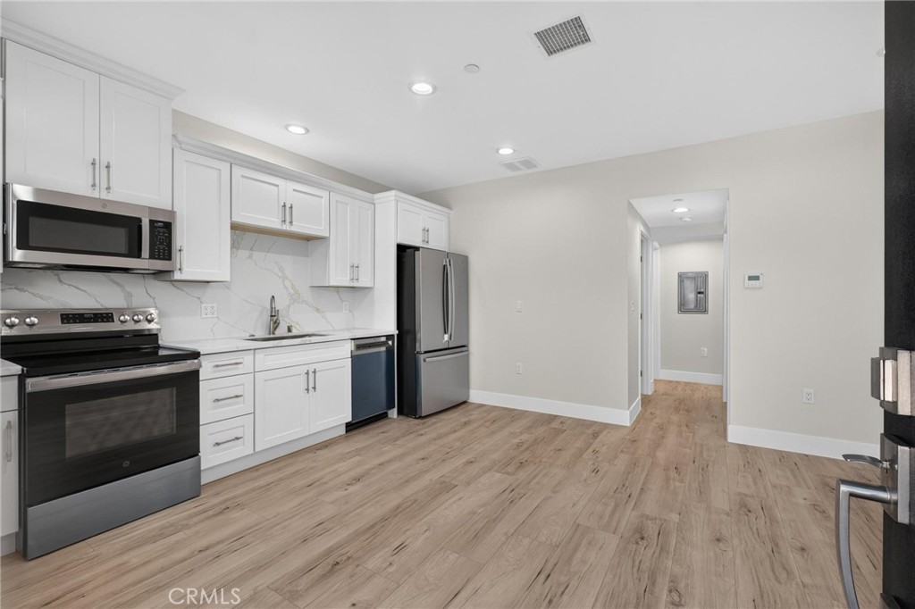 20840 Denker Avenue Property Photo 44