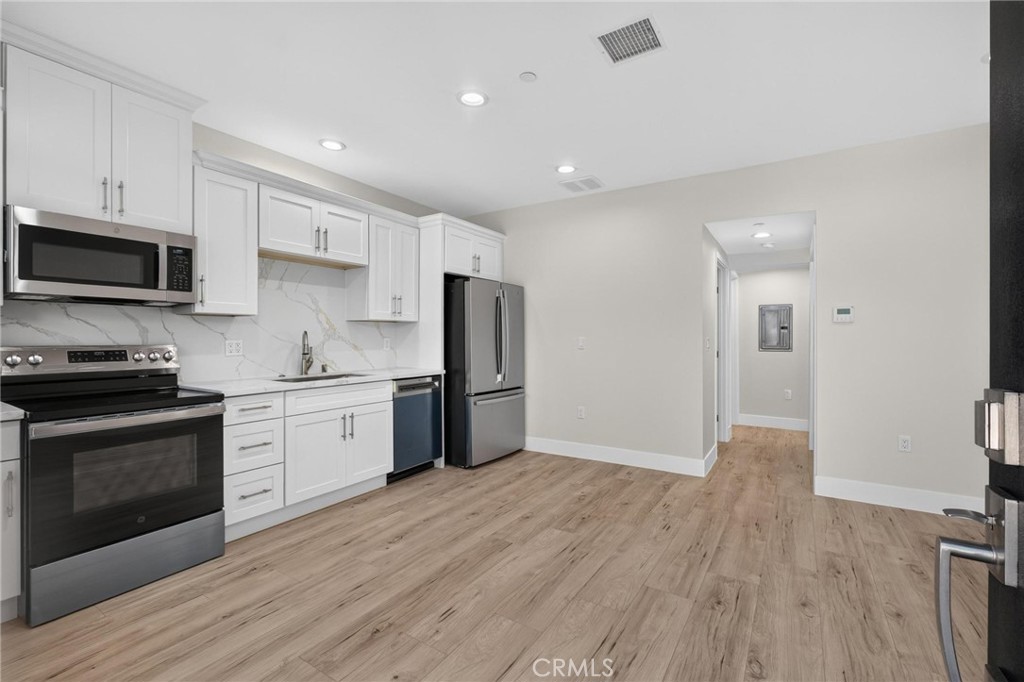20840 Denker Avenue Property Photo 44
