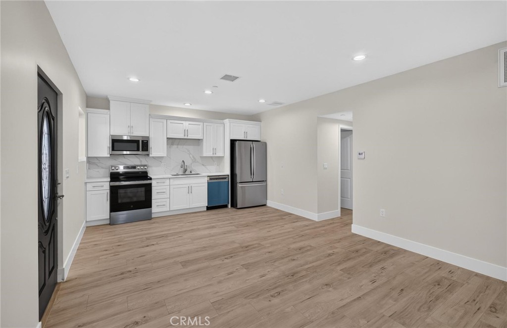 20840 Denker Avenue Property Photo 45