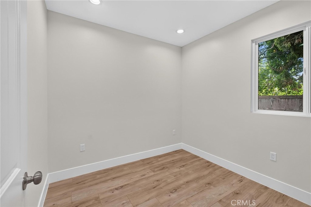 20840 Denker Avenue Property Photo 52