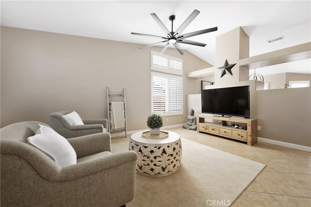 79220 Victoria Property Photo 4