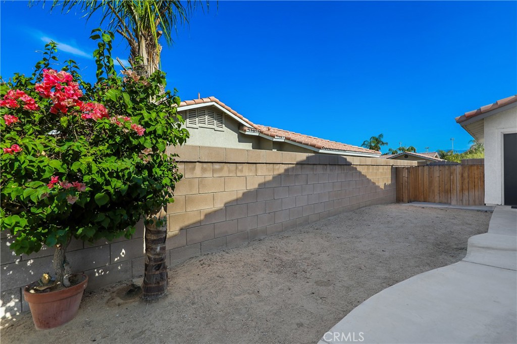 79220 Victoria Property Photo 26