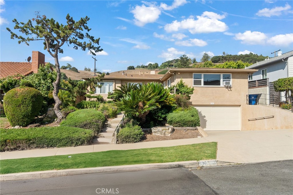 1027 S Malgren Property Photo 1