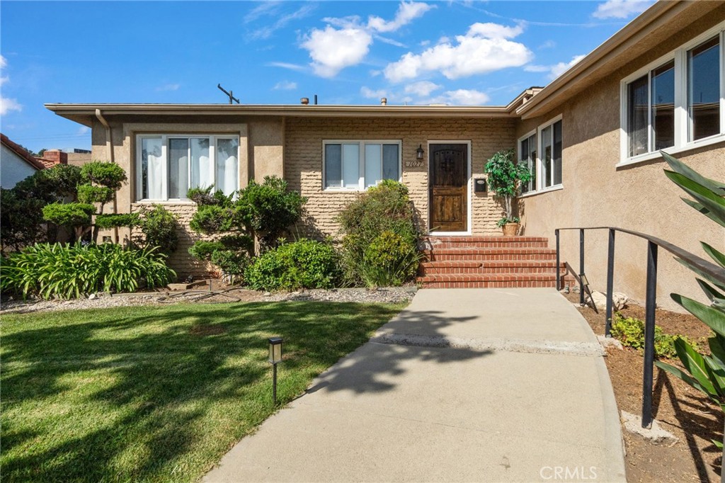 1027 S Malgren Property Photo 3