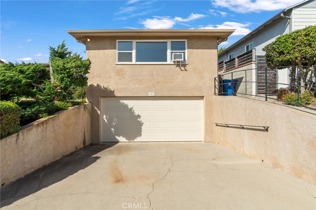 1027 S Malgren Property Photo 4
