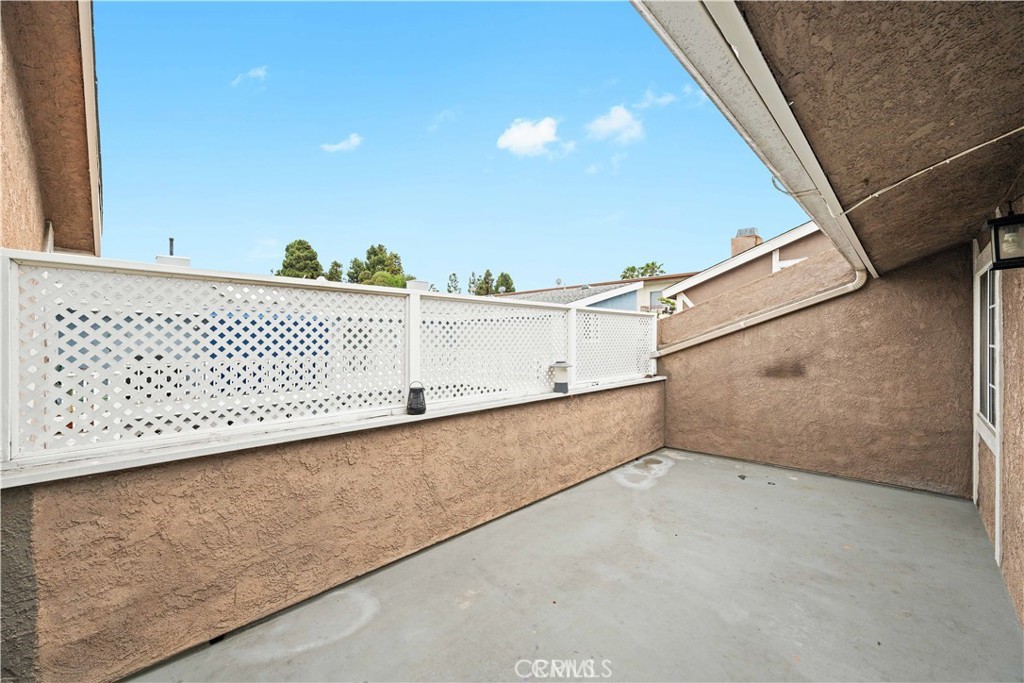 2110 Rockefeller Lane 2 Property Photo 31