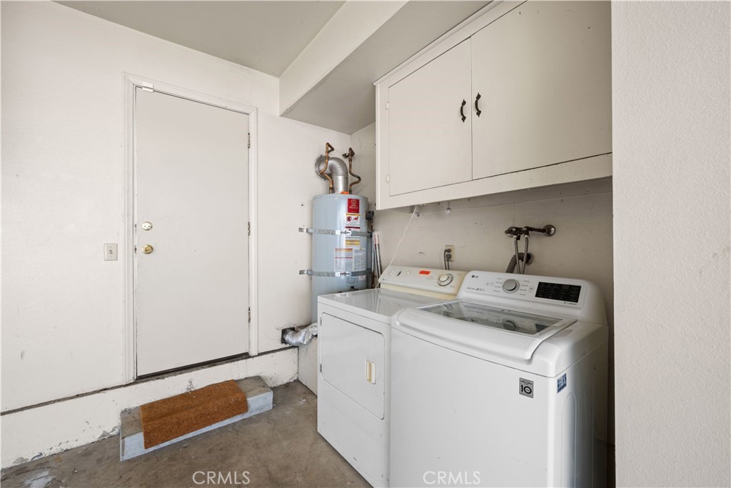 2110 Rockefeller Lane 2 Property Photo 33