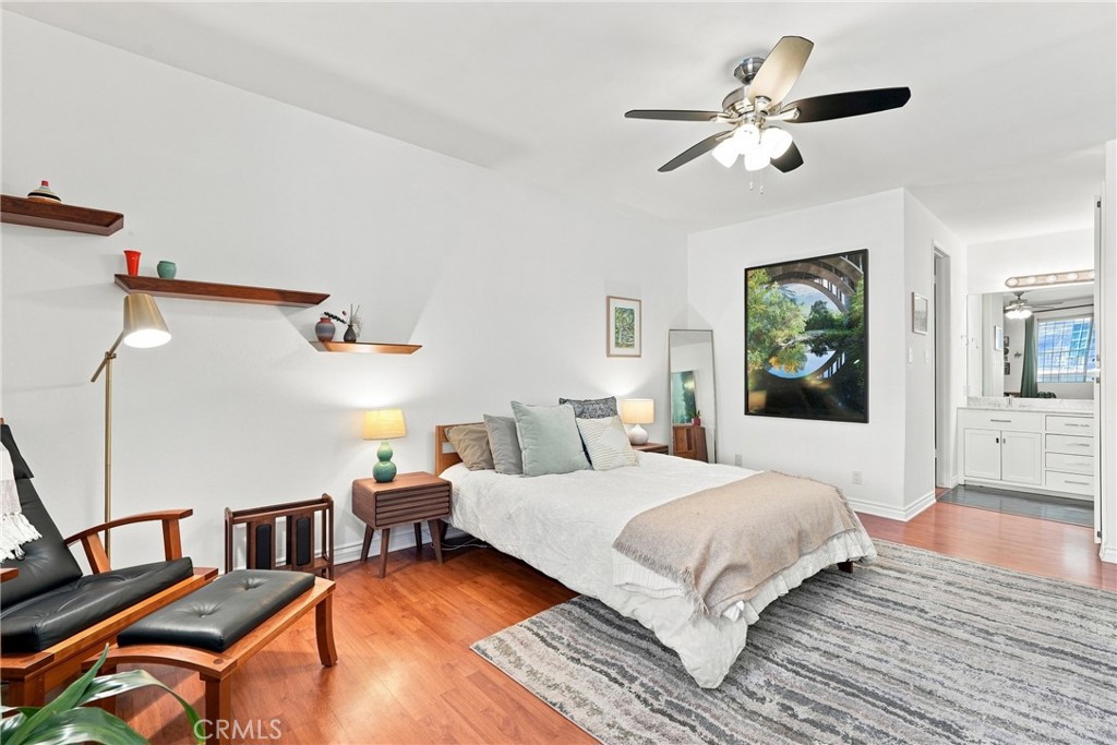 3315 Griffith Park Boulevard 109 Property Photo 6