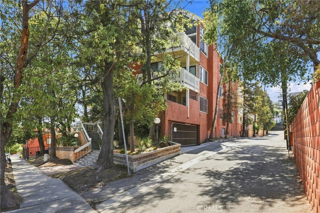 3315 Griffith Park Boulevard 109 Property Photo 24