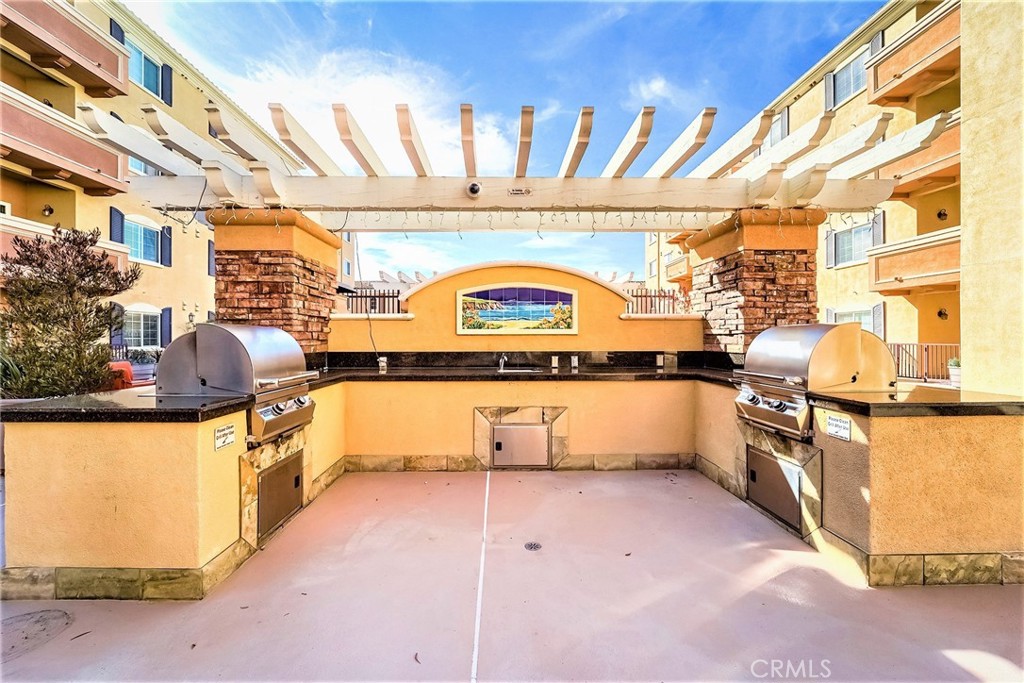 21345 Hawthorne 201 Property Photo 15