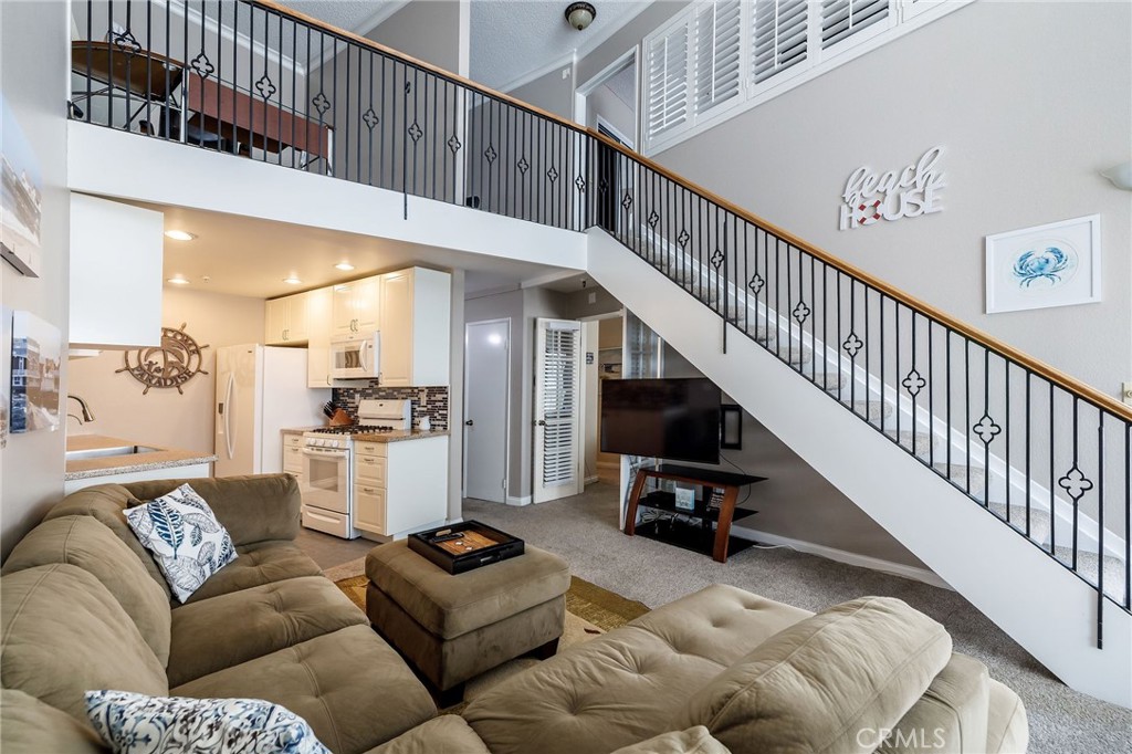 565 Esplanade 411 Property Photo 14