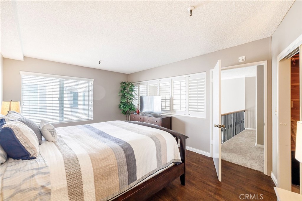 565 Esplanade 411 Property Photo 22