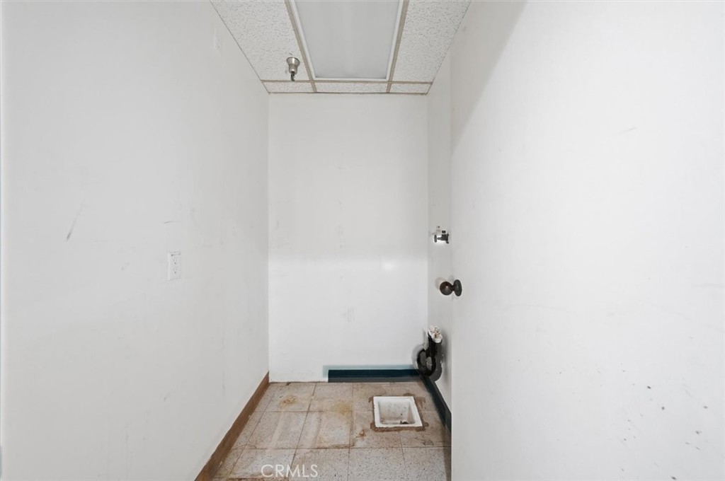 4477 W 118th Street Property Photo 43