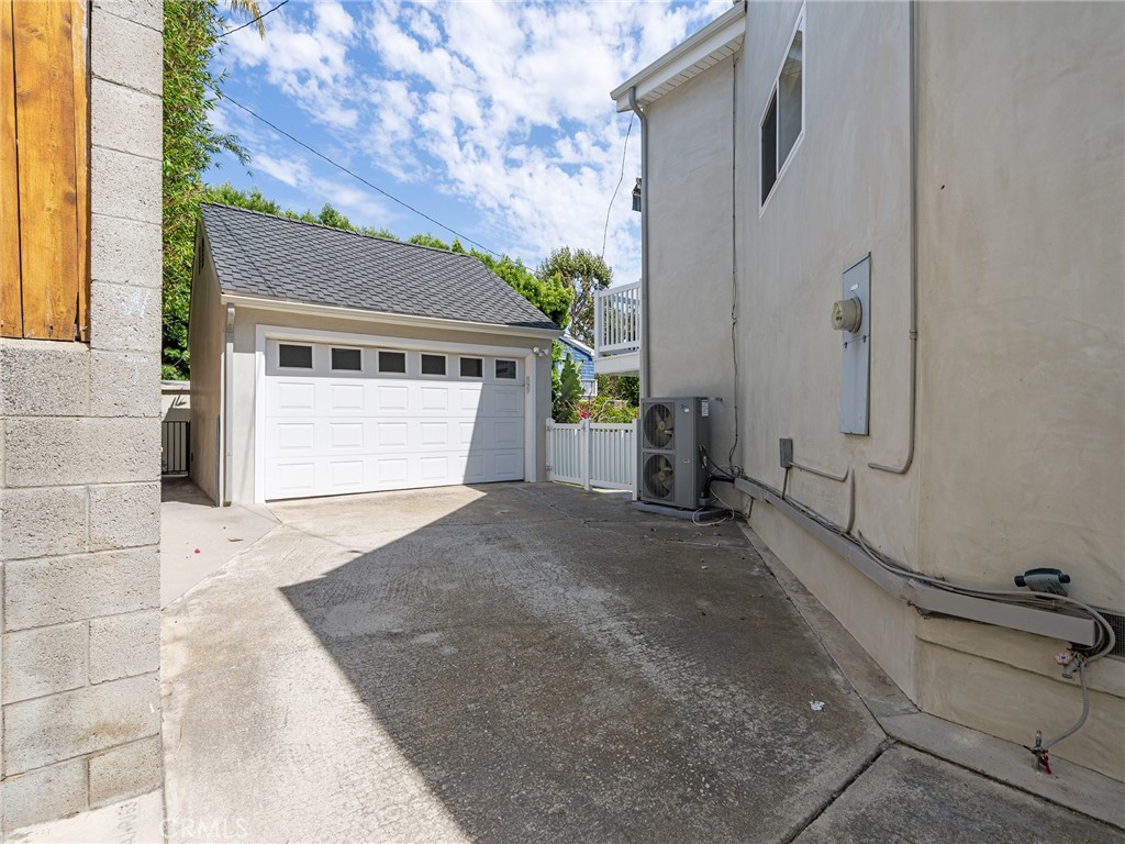 3204 Walnut Property Photo 8