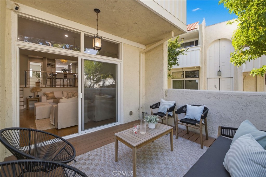 437 2nd Property Photo 9
