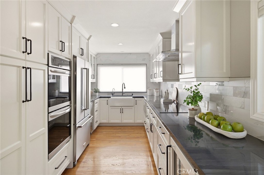 437 2nd Property Photo 12