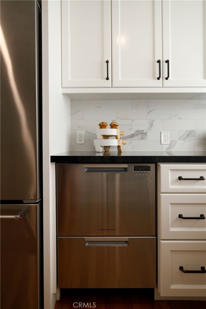 437 2nd Property Photo 15