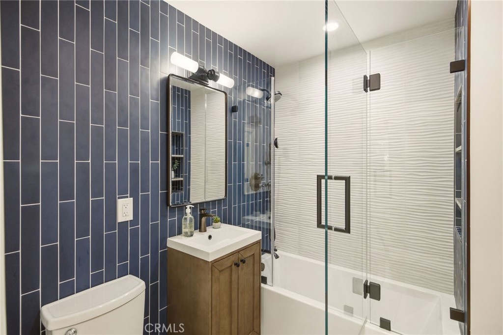 437 2nd Property Photo 20