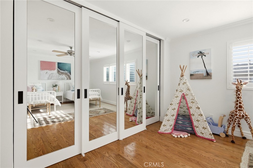 437 2nd Property Photo 37