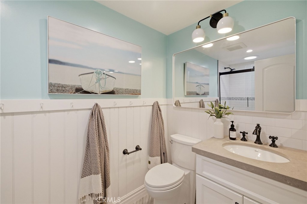 437 2nd Property Photo 38