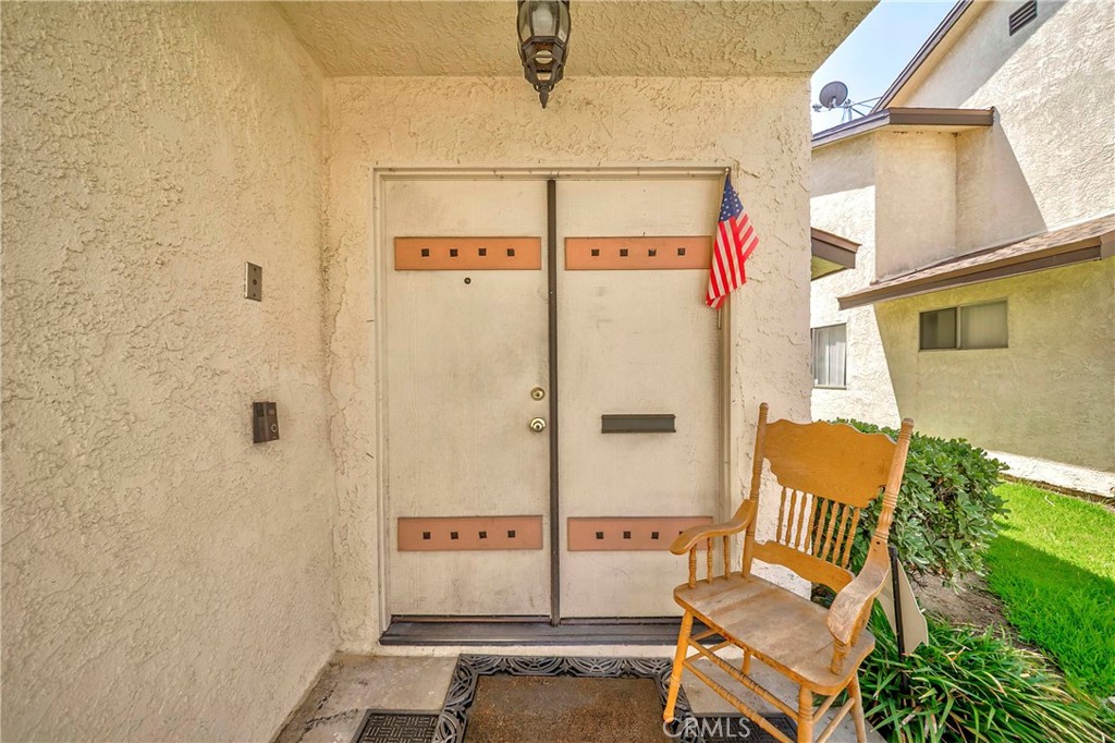 14012 Cerise Avenue Property Photo 2