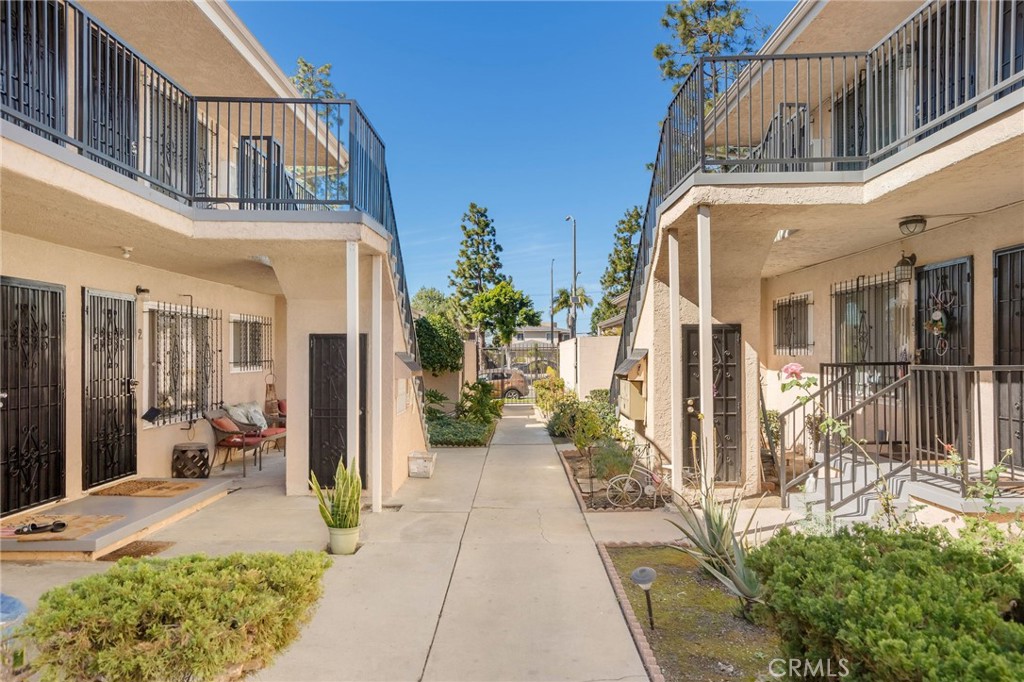 10636 Crenshaw Blvd Property Photo 6