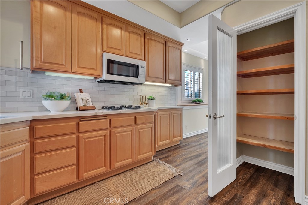 1802 Clark Property Photo 10