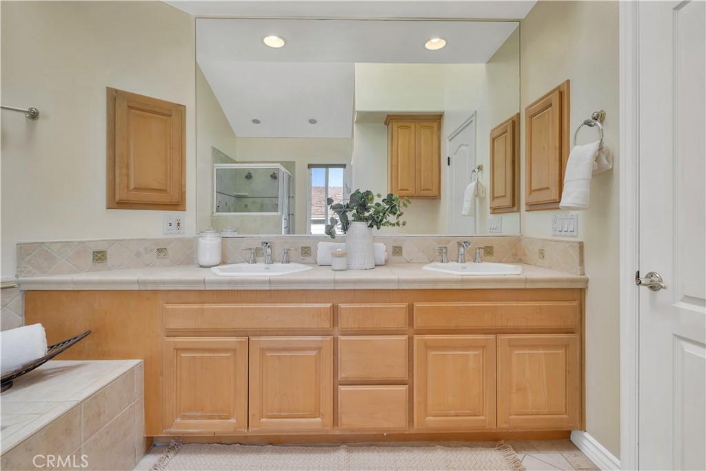 1802 Clark Property Photo 30