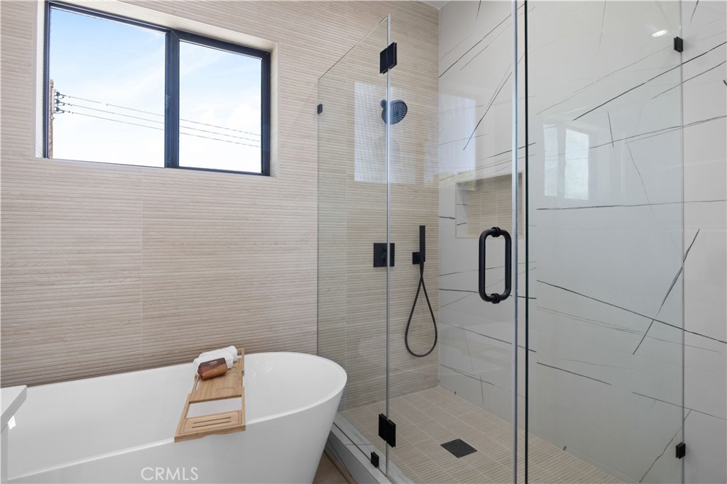 14810 Eastwood Avenue Property Photo 24