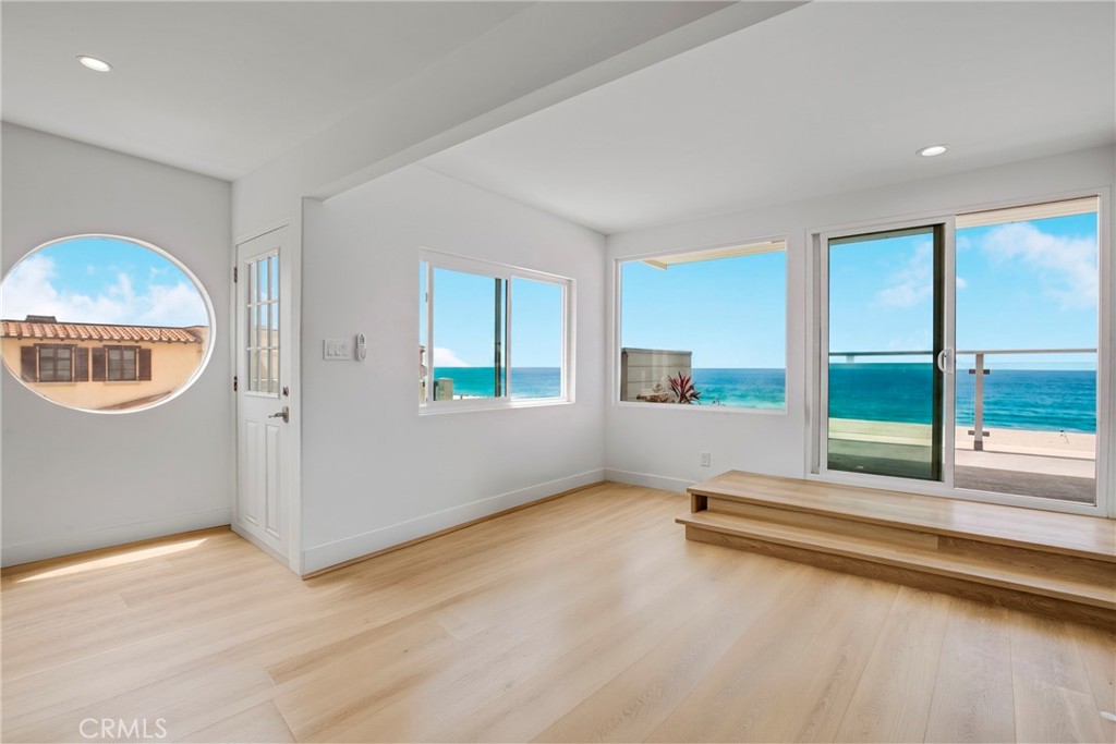 3600 The Strand C Property Photo 5
