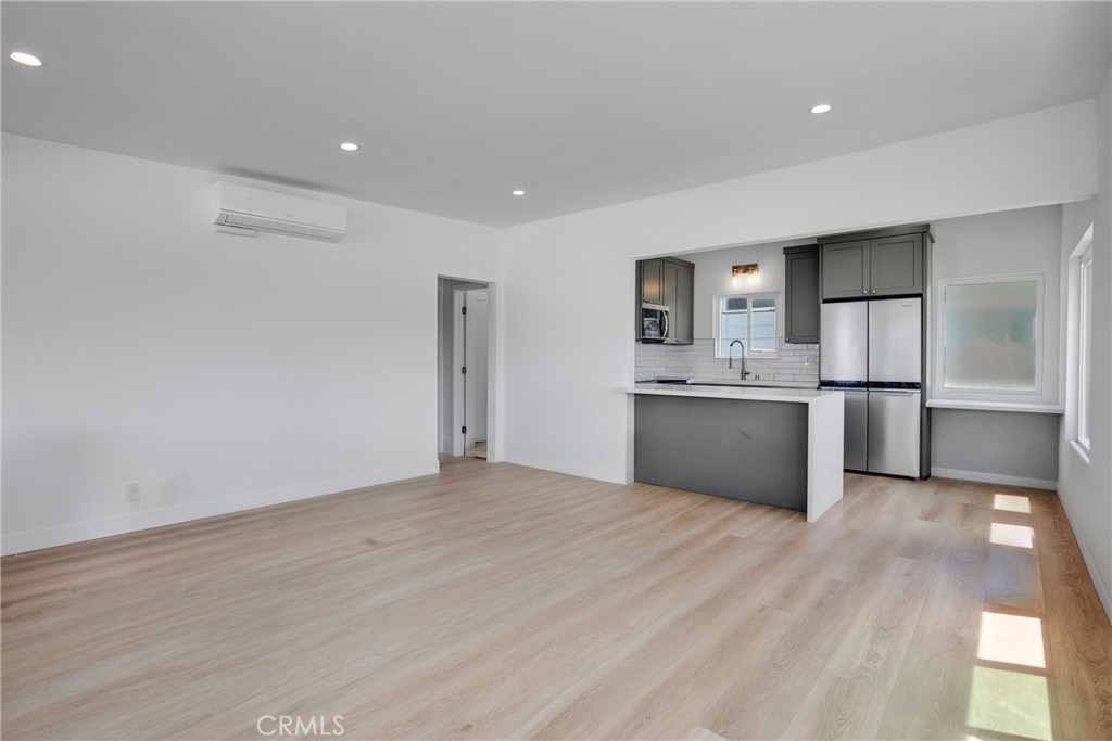 3600 The Strand C Property Photo 10
