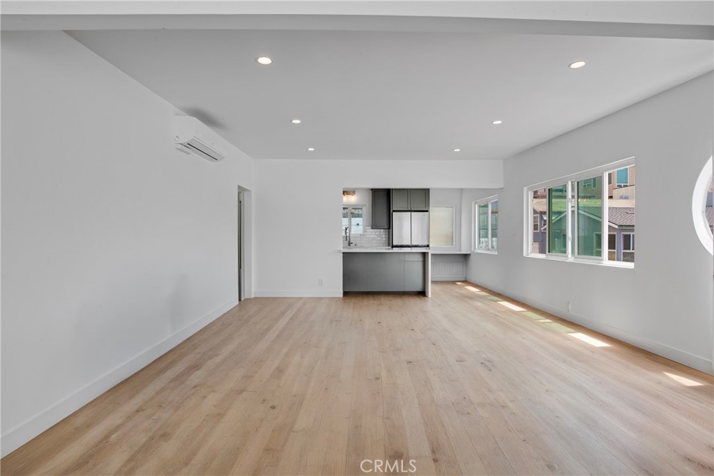 3600 The Strand C Property Photo 11