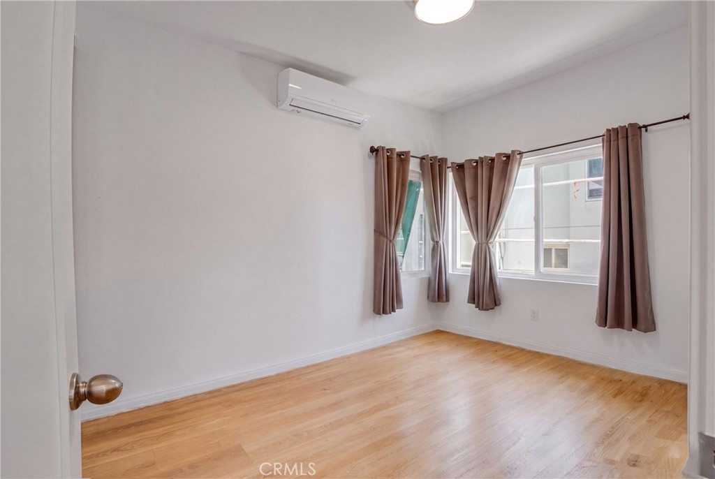 3600 The Strand C Property Photo 15