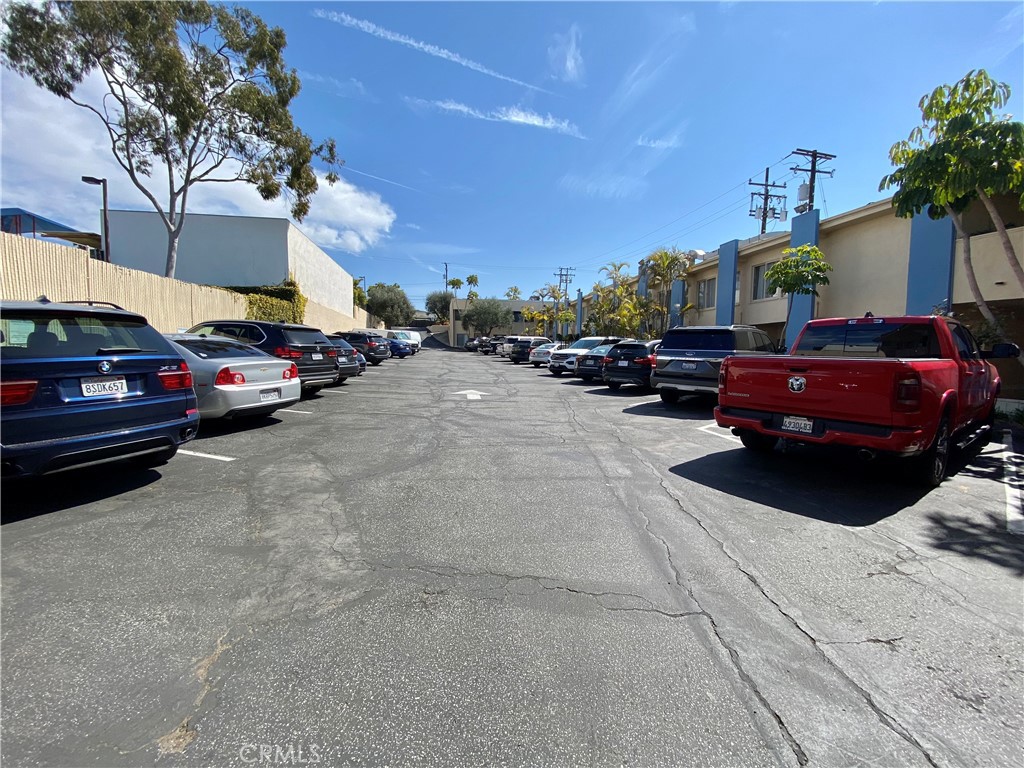 2100 N Sepulveda Boulevard 12 Property Photo 5