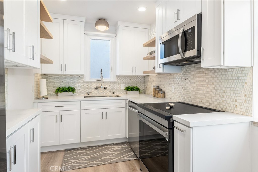428 25th Property Photo 6