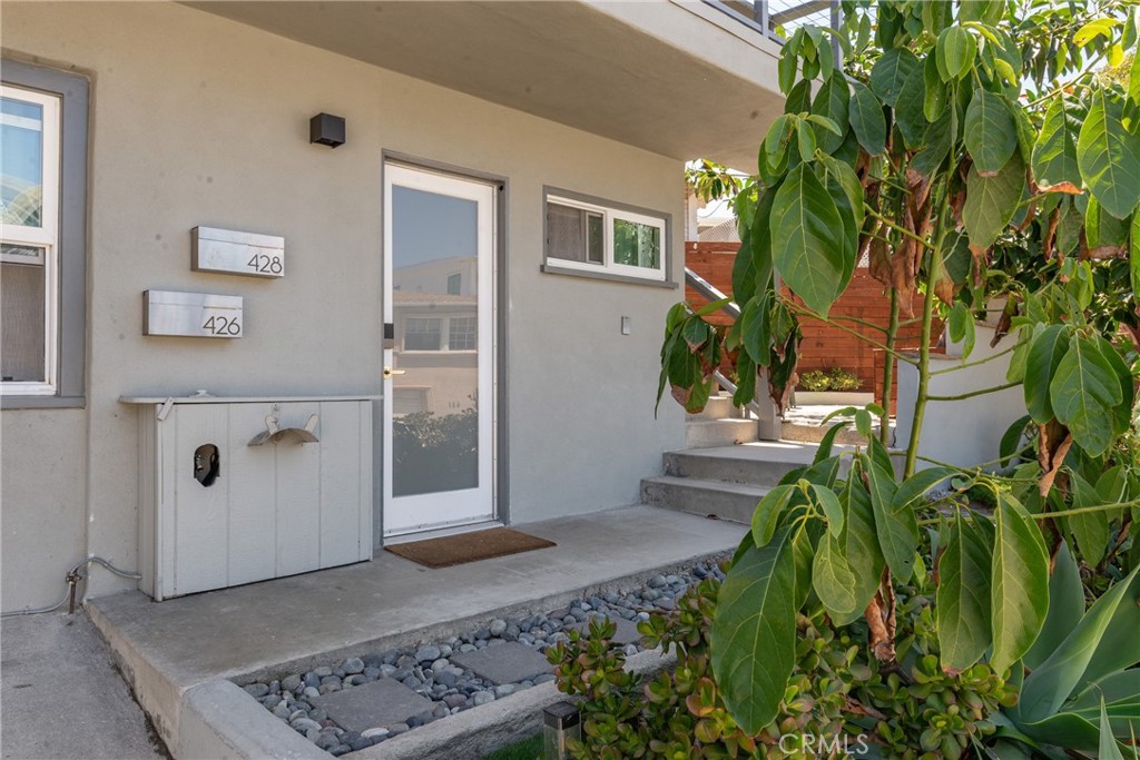 428 25th Property Photo 31