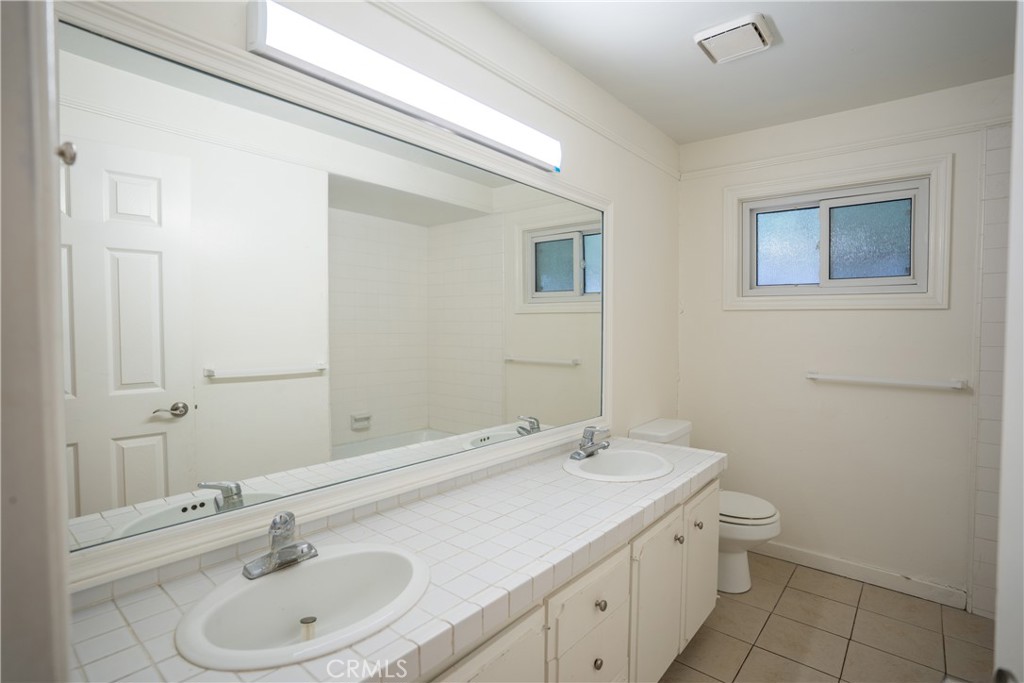 993 Verona Property Photo 23