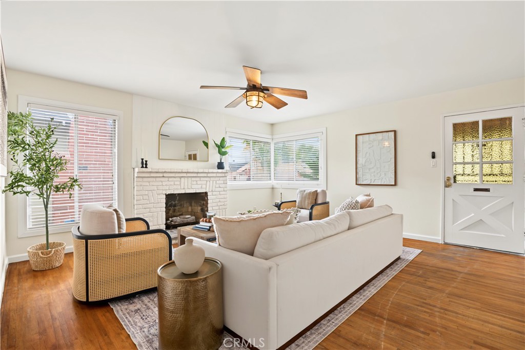1118 Rumbold Property Photo 4