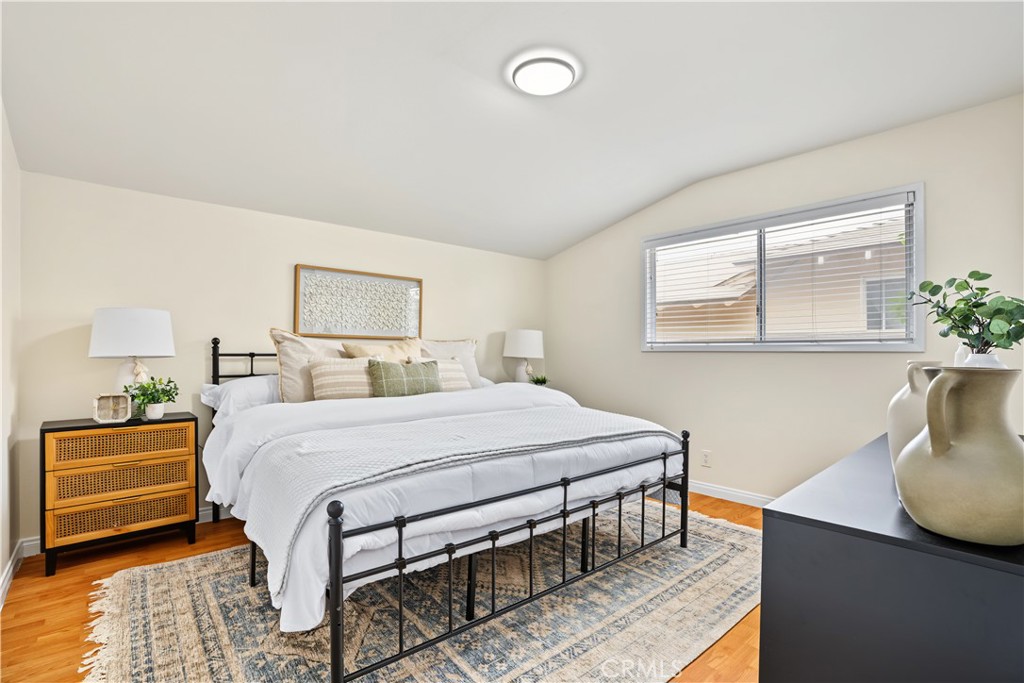 1118 Rumbold Property Photo 10
