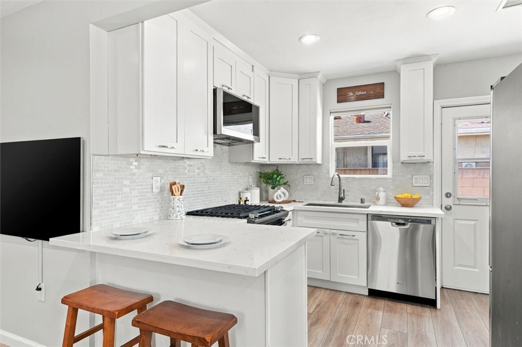 4874 W 135th Street Property Photo 8