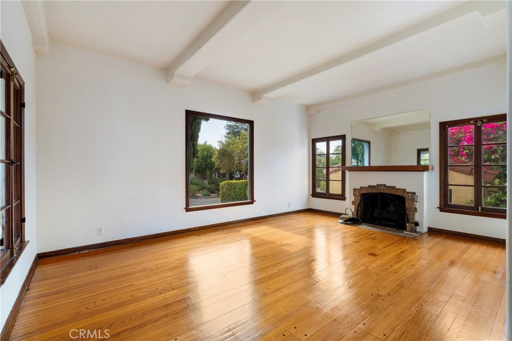 1417 Ardmore Property Photo 6