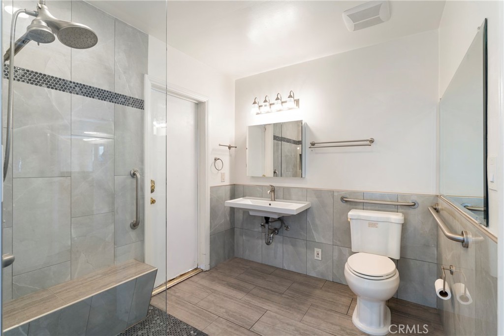 1417 Ardmore Property Photo 13
