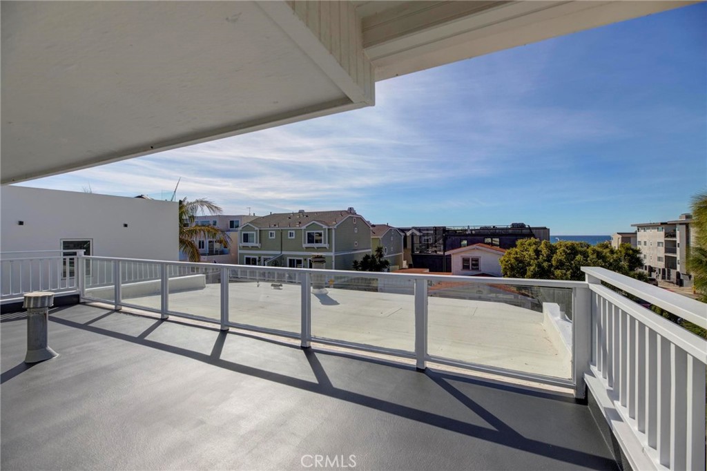 1090 Loma Drive Property Photo 11