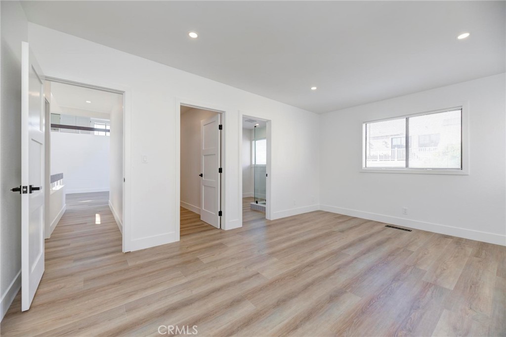 1090 Loma Drive Property Photo 17