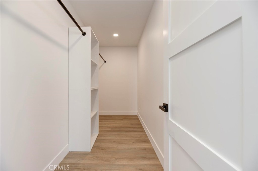 1090 Loma Drive Property Photo 22
