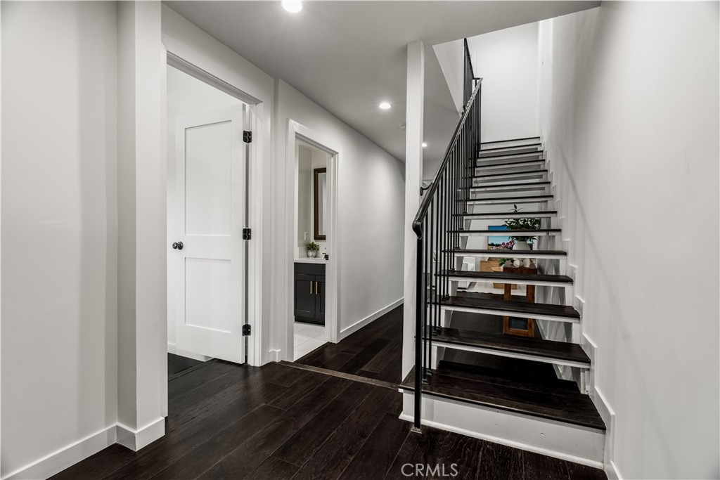 5712 Fairview Pl. Property Photo 6